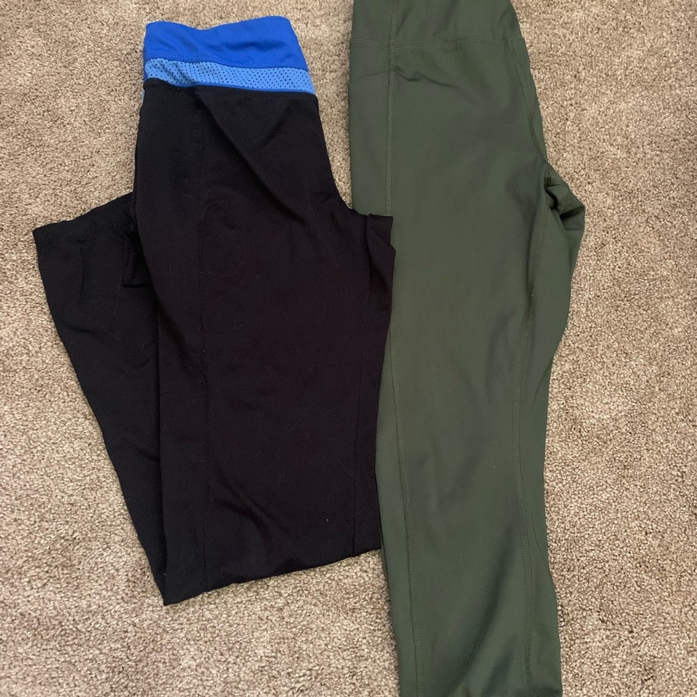 NWOT Women workout pants